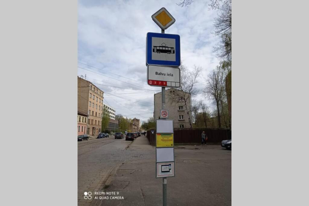 Latgales139 6 Can Stay Park In Front Of The House Free Parking Behind The Fence Self Check In Out Riga Exterior foto